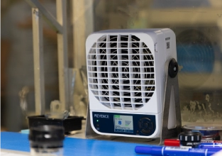送風型静電気除去器